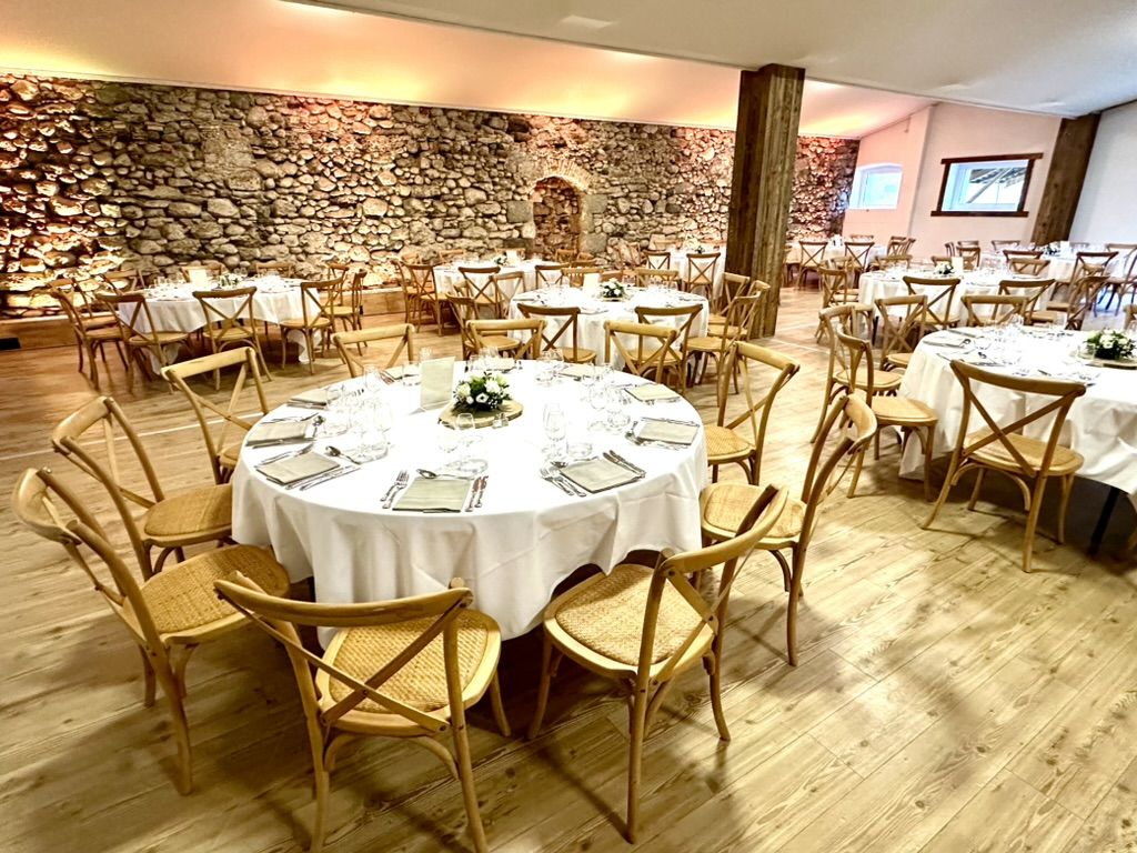 Dîner aux tables rondes